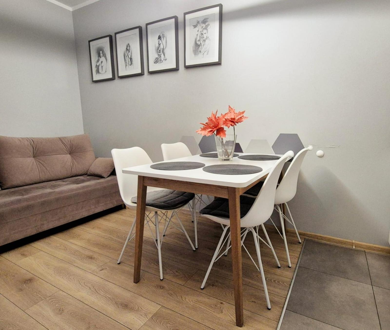 ורוצלב Tk Apartments Dabrowskiego מראה חיצוני תמונה